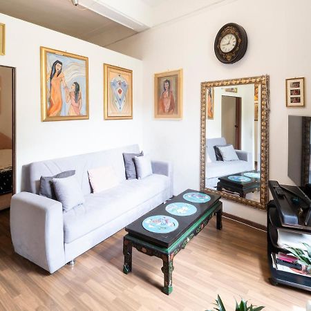 Central Apartment In Trastevere Rome Bagian luar foto