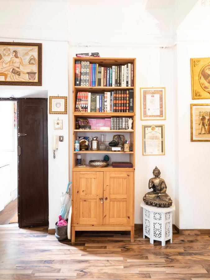 Central Apartment In Trastevere Rome Bagian luar foto
