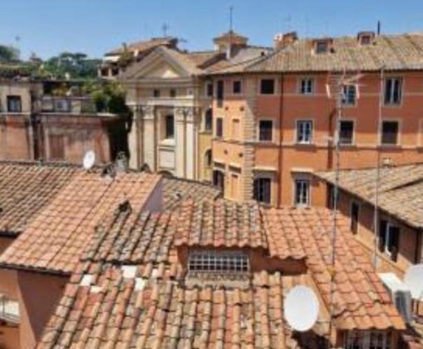 Central Apartment In Trastevere Rome Bagian luar foto