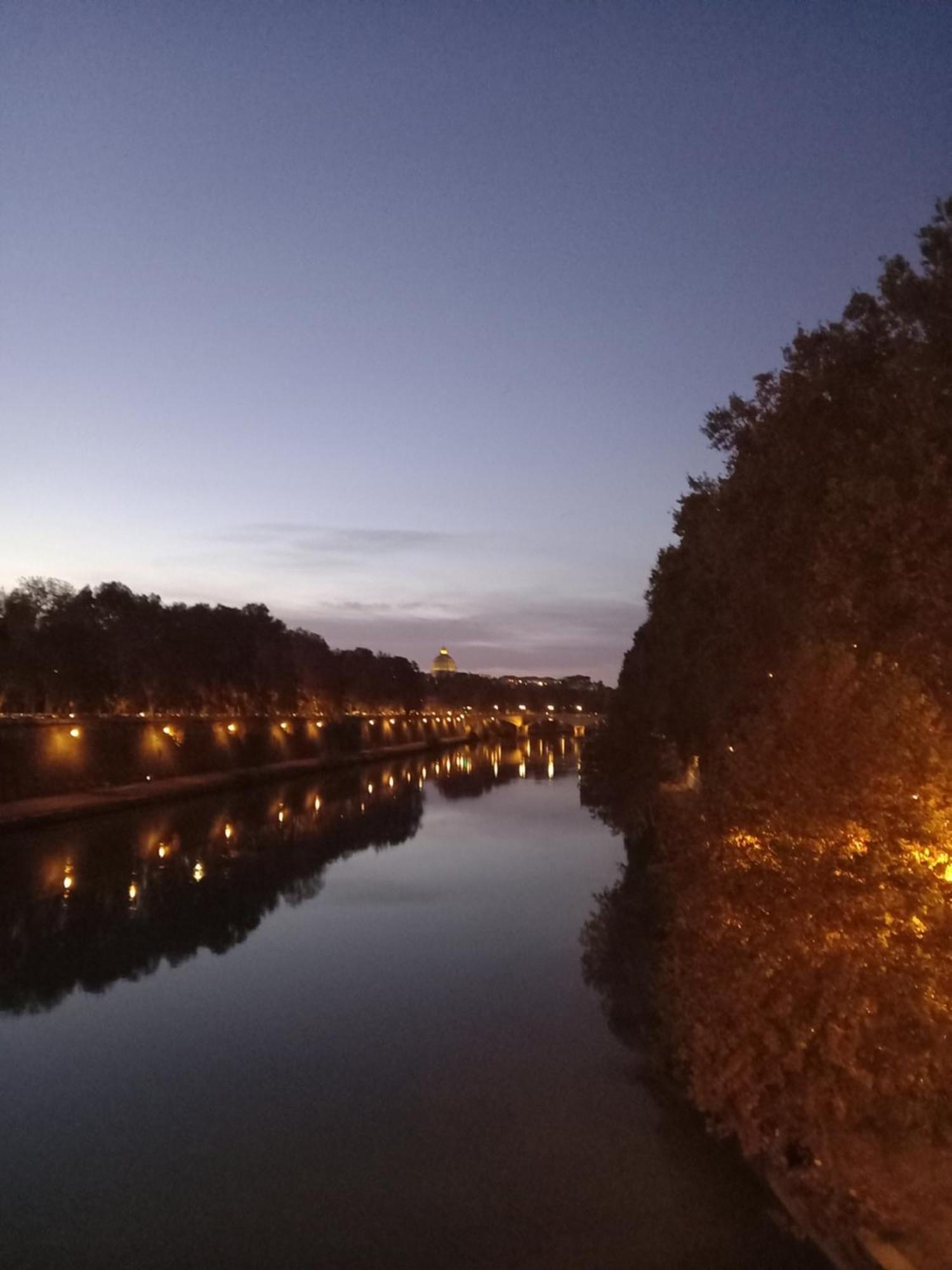 Central Apartment In Trastevere Rome Ruang foto